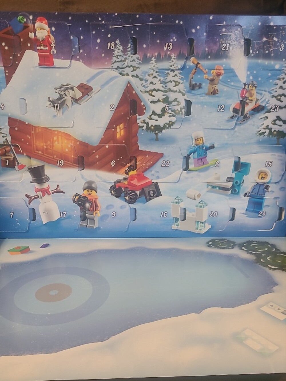 2019 LEGO City Advent Calendar 60235 - Picture 5 of 7